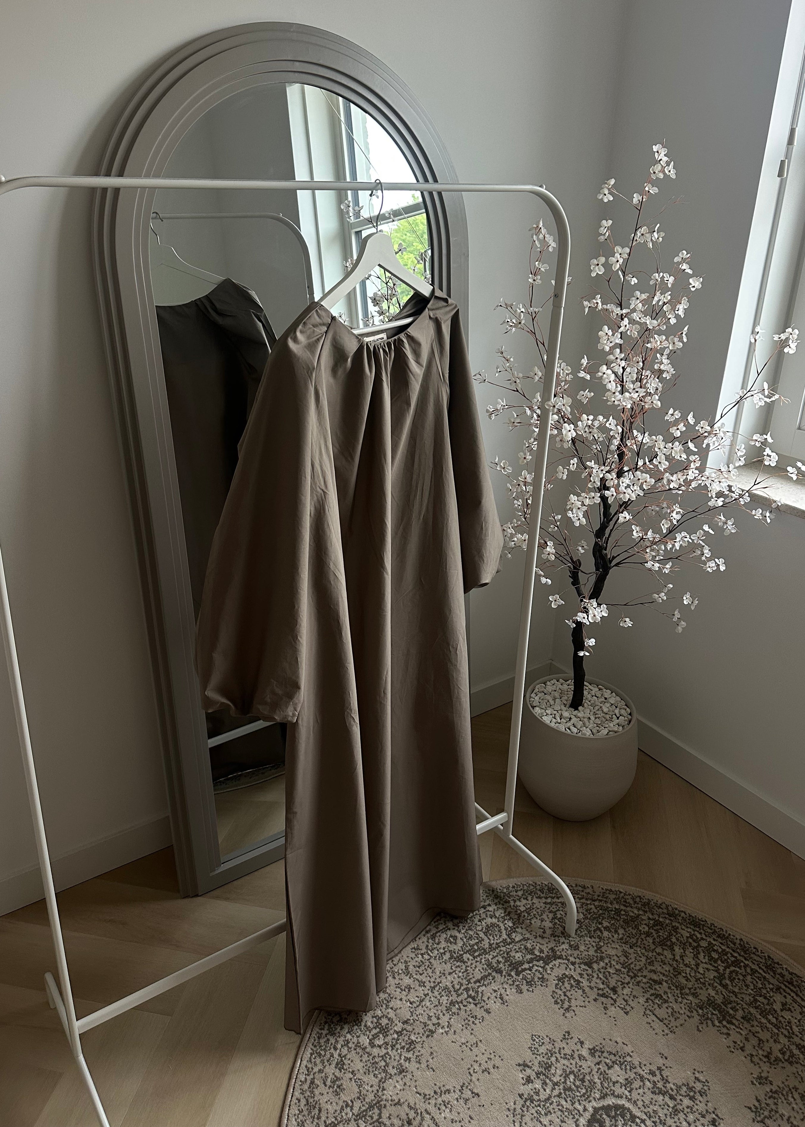 Amber dress | Taupe