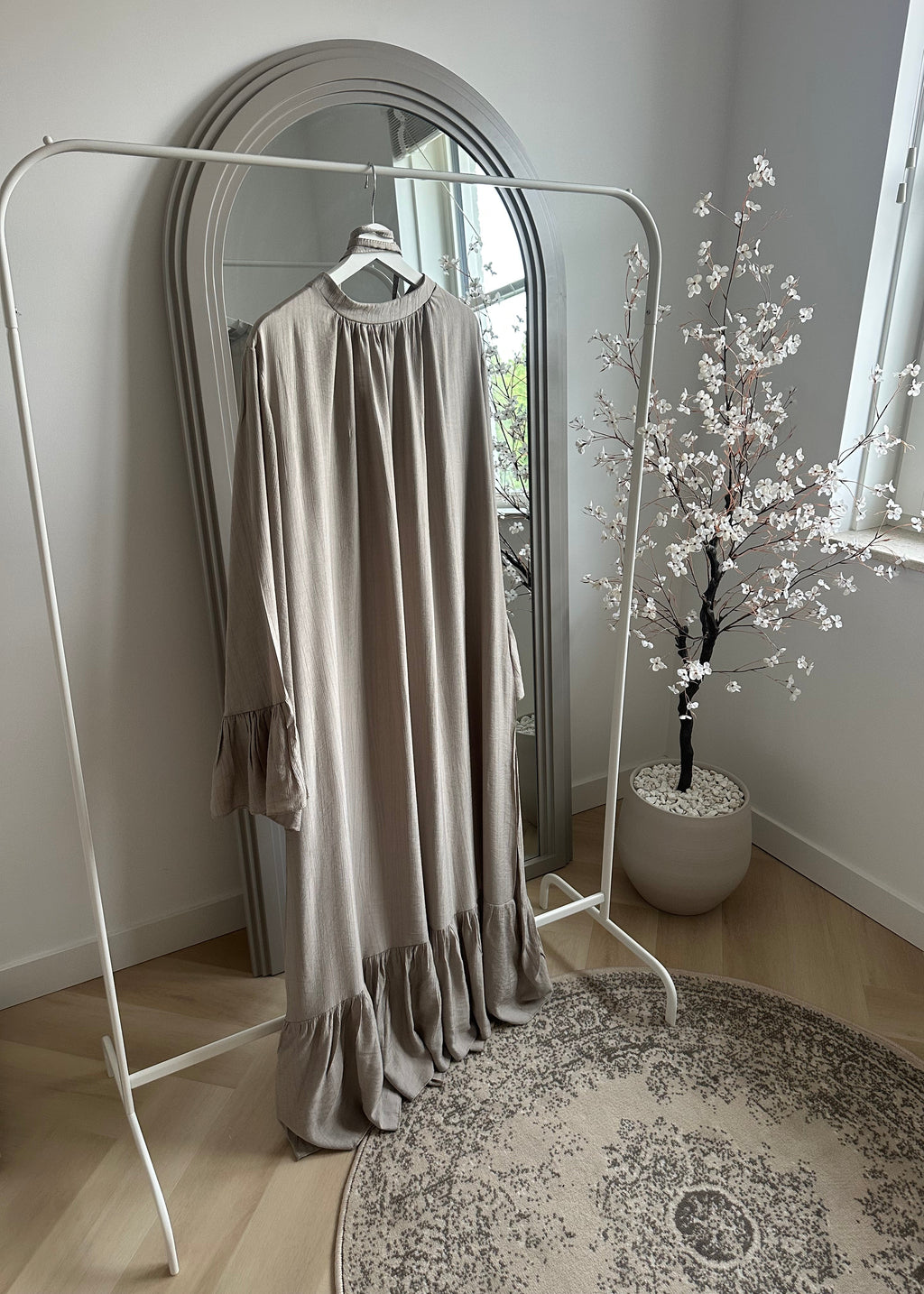 Mila dress | Taupe